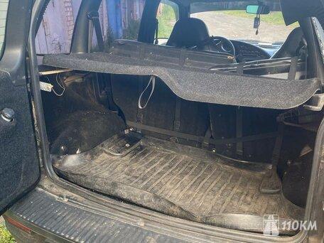 Chevrolet, Niva, 1700, 80, бензин, внедорожник, механика, полный привод, среднее состояние, левый, черный, 150 000 ₽